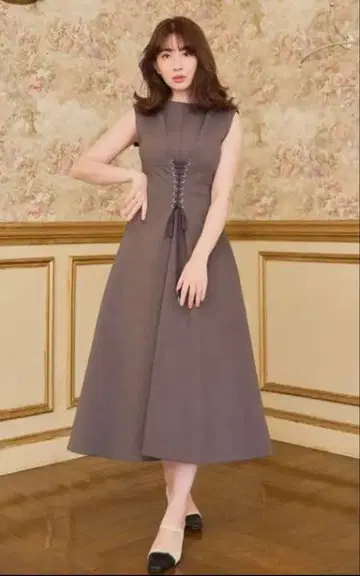 front lace up midi dress Herlipto