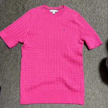 타미힐피거 핑크 케이블 짜임 반팔 스웨터 M