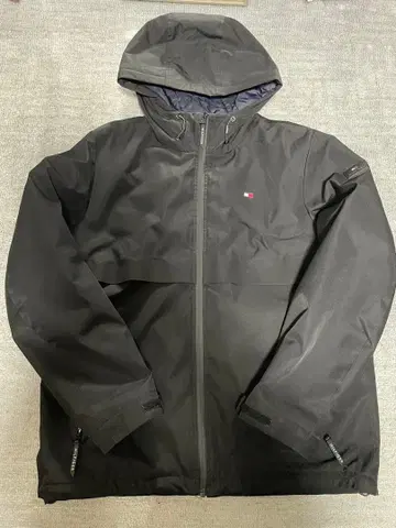 TOMMY HILFIGER 블랙 자켓
