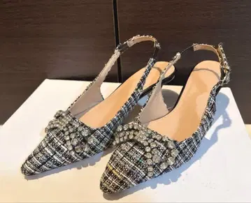 릴리 브라운 비쥬 리본 포인티드 펌프스