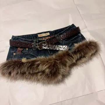 헤이세이 갸루 Y2K 퍼 달린 데님 숏팬츠 빈티지