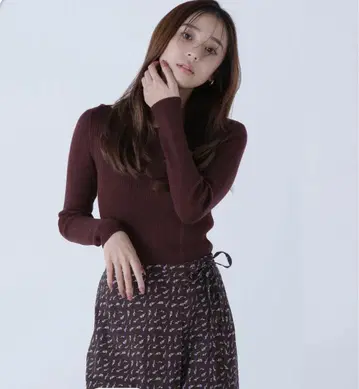 울 블렌드 니트 보트넥