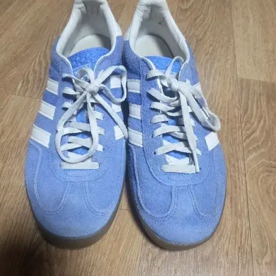 Adidas Gazelle Red Off-White (GY7339) size 265 on Bunjang Global Site.