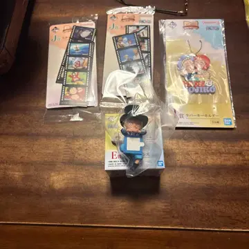 E상 쵸코노세 피규어 러버 키홀더 스티커 세트