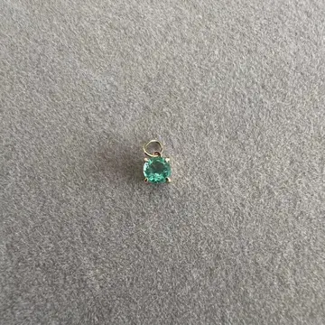 에메랄드 10k 펜던트 탑