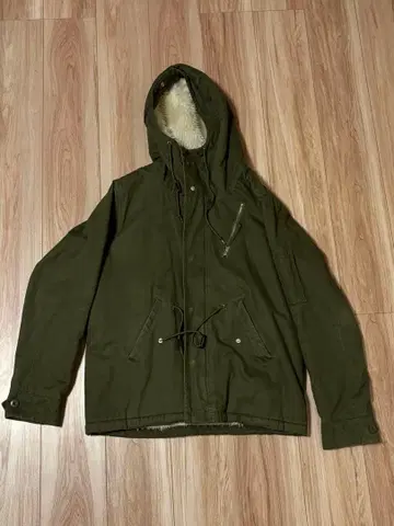 Confirm 컨펌 모즈 코트 밀리터리 코트 카키