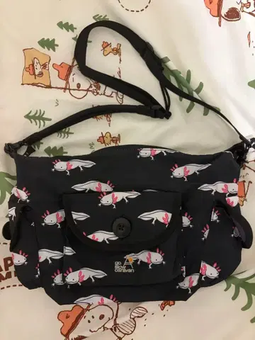 go slow caravan 숄더백 우파루파