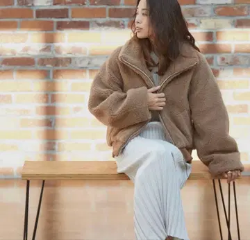 WE'RTHY ECO FUR JACKET 카멜