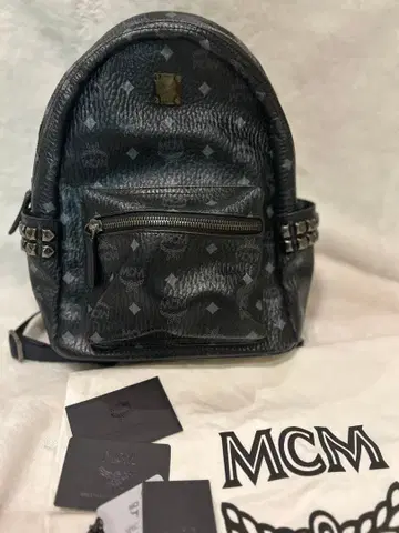 MCM 비세토스 스터드 백팩 블랙 스몰
