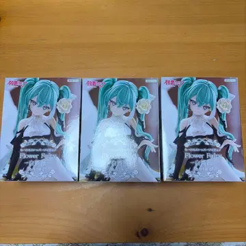 하츠네 미쿠 누스트 화이트 장미 피규어 3체 세트