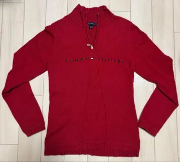 TOMMY HILFIGER 하프 지퍼 코튼 니트 스웨터