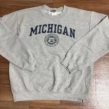 3 미시간 대학교 로고 그레이 맨투맨 MICHIGAN 트레이닝복