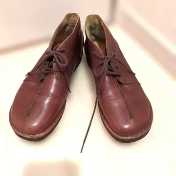 hocco 가죽 처카 부츠 버건디