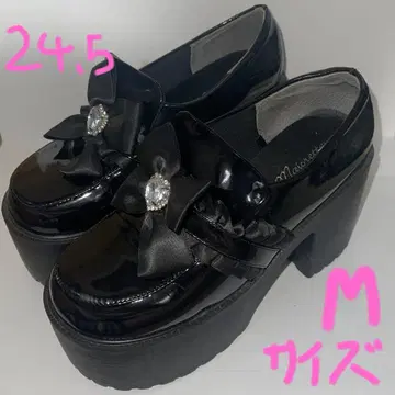 양산형 지뢰 힐 통굽 광택 있음 M 사이즈