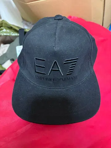 EA7 블랙 야구 모자 엠포리오 아르마니 힙합
