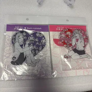 이토 준지 산리오 캐릭터즈 배경 포함 아크릴 스탠드 갸루 토미에 전 2종