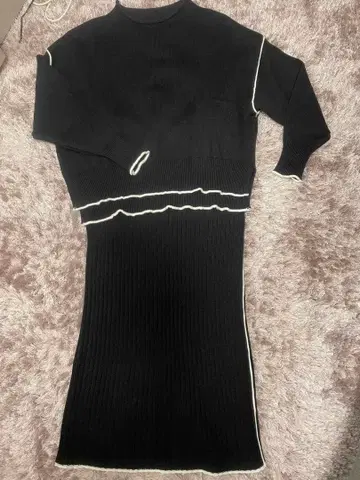 리브 니트 긴팔 셋업 슬릿 포함