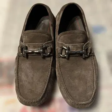 페라가모 스웨이드