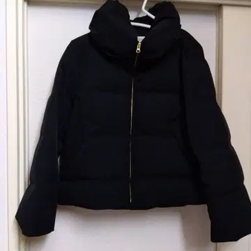 앤디콜 블랙 다운 자켓 후드 없음