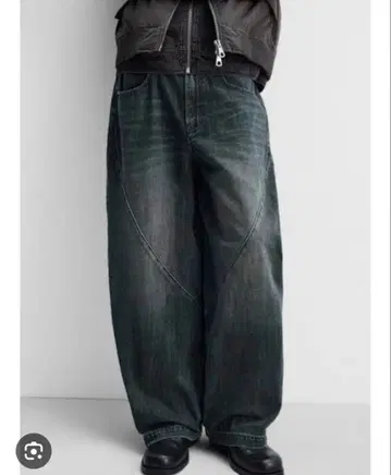 ZARA 다크 블루 벌룬 핏 스티치 청바지 완판템