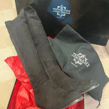 TRUMAN'S 블랙 스웨이드 니하이 부츠 24cm