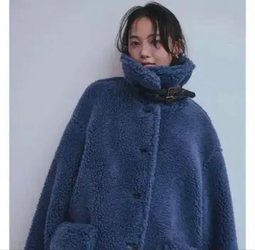 네이비 블루 보아 무스탕 코트