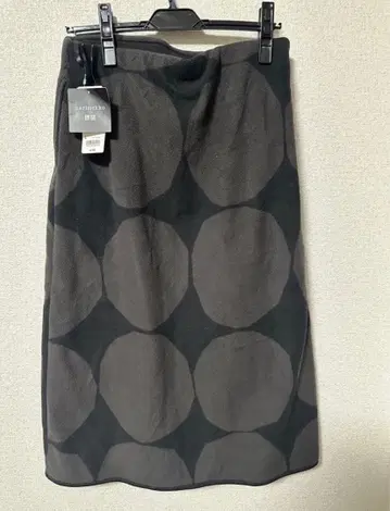UNIQLO 유니클로 마리메꼬 블랙 도트 스커트