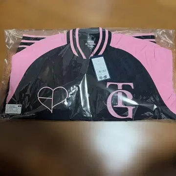 요미우리 자이언츠 x BLACKPINK 스타디움 자켓