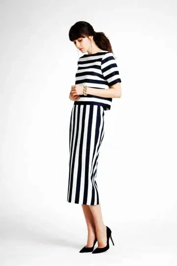 르쉘 블루 네이비 x 오프화이트 스트라이프 스커트 38