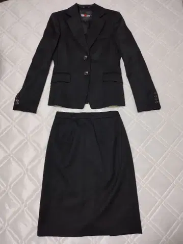 여성용 ViVi fluers 블랙 스커트 정장 세트 7호
