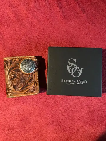 사무라이 크라프트 하프 월렛 N2 셰리던 스타일 카빙 지갑