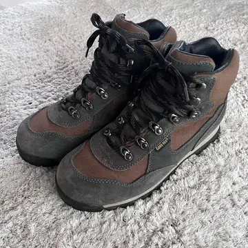 Danner 다너 고어텍스 트레킹 슈즈 US8 EURO42