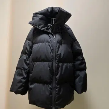 새상품급 UNIQLO +J 다운 볼륨 자켓 블랙 M