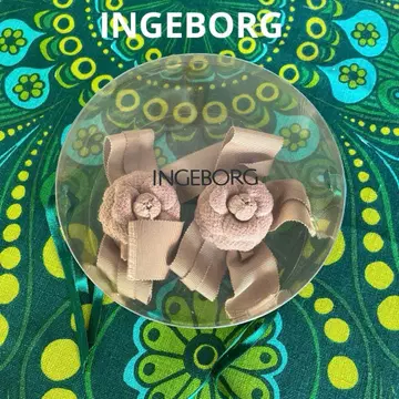 INGEBORG 잉게보그 코사지 보관함 있음 [배송비 포함]