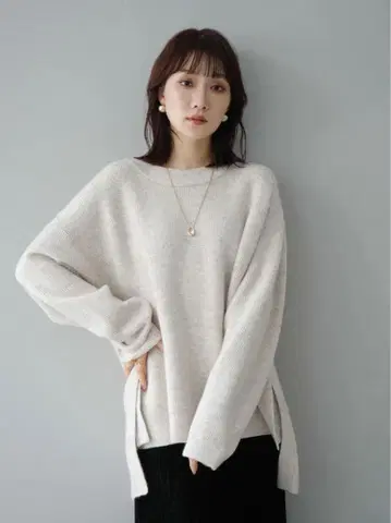 새상품 lumier 사이드 슬릿 오버 니트 풀오버/오트밀