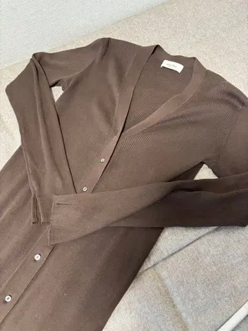 밀라오웬 린 실루엣 리브 롱 니트 브라운