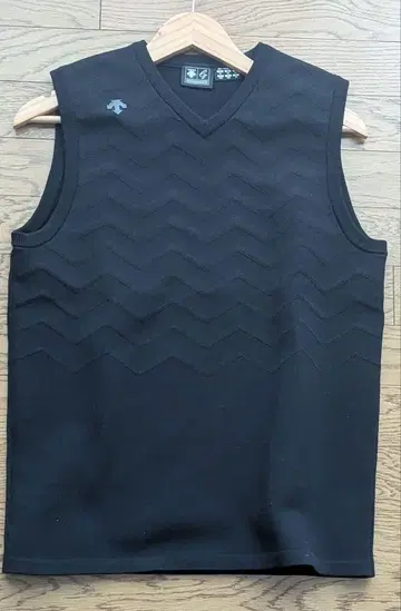 데상트 니트 베스트 골프