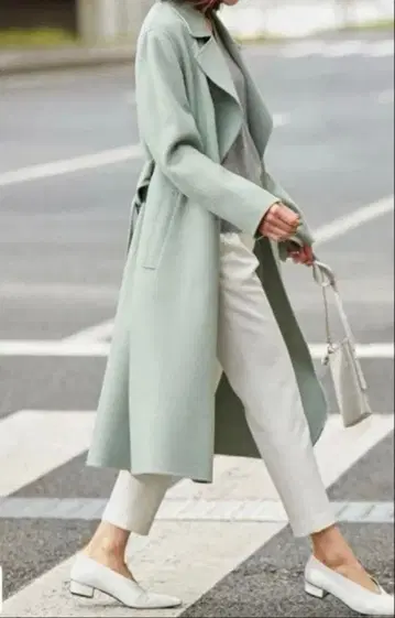 ICB 울 리버 롱 트렌치코트 새상품급!