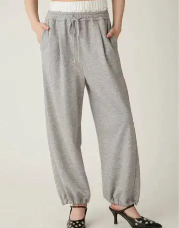 LILY BROWN 허리 2WAY 바리에 릴랙스 팬츠