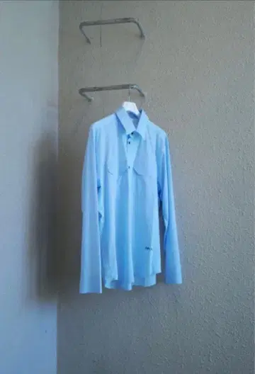 GR10K RENDER ULTRASOUND SHIRT LIGHT BLUE