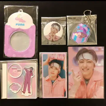 FUMA &TEAM 카페 예약 특전 아크릴 스탠드 캔뱃지 엽서 케이스