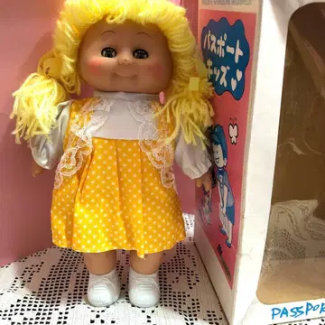 여권 키즈 인형 빈티지