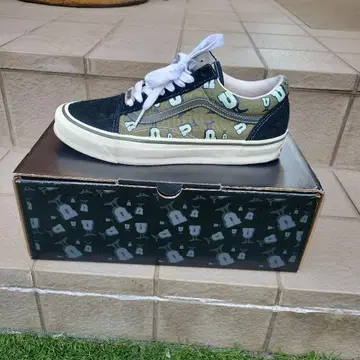 VANS Undefeated 콜라보 스니커즈 27cm