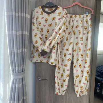 4L 곰돌이 푸 모코모코 파자마