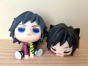 귀멸의 칼날 토미오카 기유 큐룽하게 쳐다보는 포즈 낮잠 세트