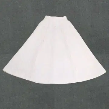 BLENHEIM 퀼팅 플레어 스커트 화이트 XS