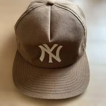 브라운 NY 로고 야구 모자