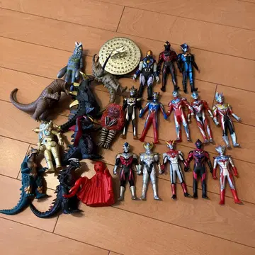 울트라맨 괴수 소프트 비닐 묶음 판매 24체