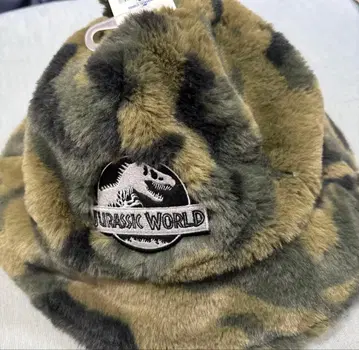 [택 포함 새상품] USJ 공식 쥬라기 월드 복슬복슬 버킷햇