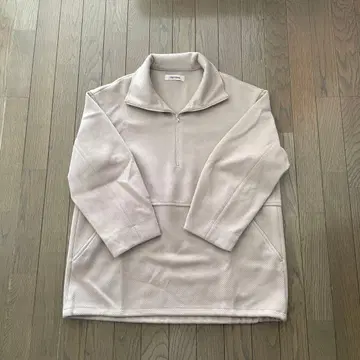 COCO DEAL 베이지 하프 지퍼 트레이닝복